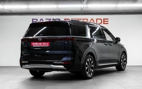 KIA Carnival, 2021 год, 3 700 000 рублей, 6 фотография