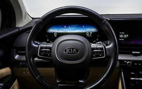 KIA Carnival, 2021 год, 3 700 000 рублей, 23 фотография