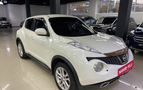 Nissan Juke II, 2011 год, 909 000 рублей, 8 фотография