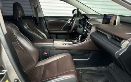 Lexus RX IV рестайлинг, 2019 год, 4 195 000 рублей, 12 фотография