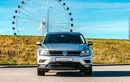 Volkswagen Tiguan II, 2018 год, 2 400 000 рублей, 3 фотография