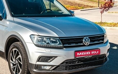 Volkswagen Tiguan II, 2018 год, 2 400 000 рублей, 10 фотография