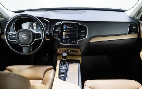 Volvo XC90 II рестайлинг, 2016 год, 2 680 000 рублей, 21 фотография