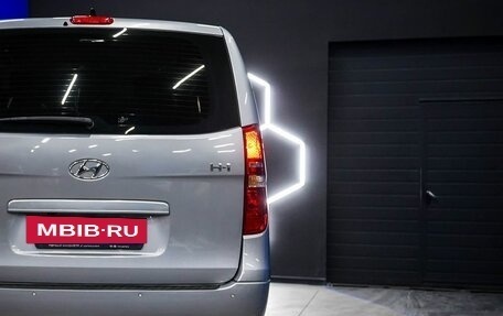 Hyundai H-1 II рестайлинг, 2018 год, 2 500 000 рублей, 30 фотография