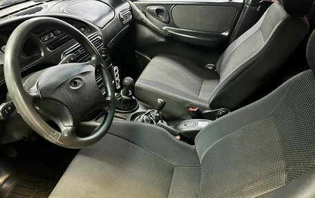Chevrolet Niva I рестайлинг, 2006 год, 276 779 рублей, 9 фотография