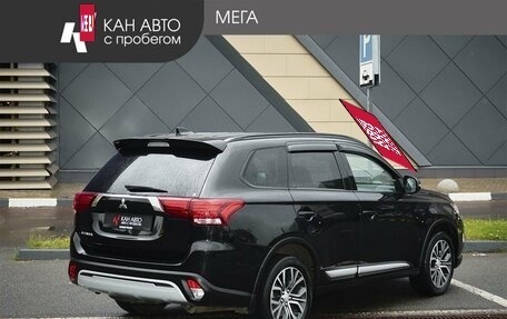 Mitsubishi Outlander III рестайлинг 3, 2021 год, 2 378 000 рублей, 2 фотография