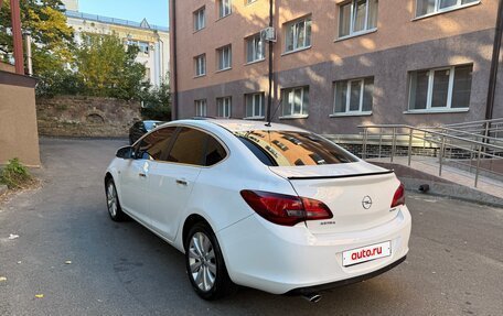 Opel Astra J, 2013 год, 970 000 рублей, 13 фотография
