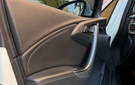 Opel Astra J, 2013 год, 970 000 рублей, 17 фотография