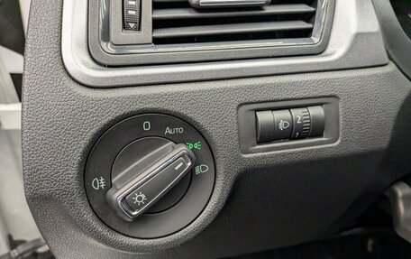 Skoda Rapid I, 2019 год, 850 000 рублей, 12 фотография