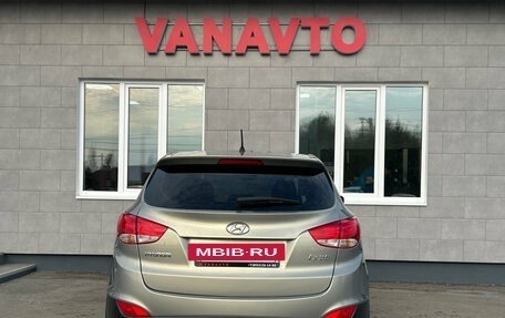 Hyundai ix35 I рестайлинг, 2010 год, 1 075 000 рублей, 3 фотография