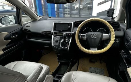Toyota Wish II, 2015 год, 1 599 000 рублей, 7 фотография