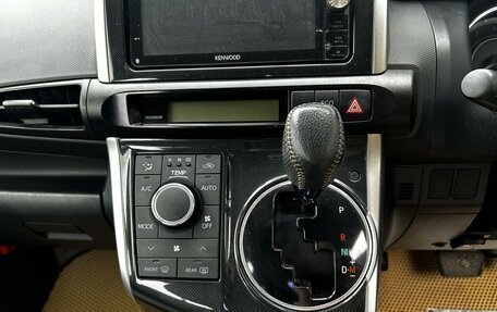 Toyota Wish II, 2015 год, 1 599 000 рублей, 8 фотография