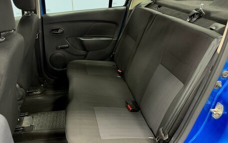 Renault Logan II, 2020 год, 995 000 рублей, 10 фотография