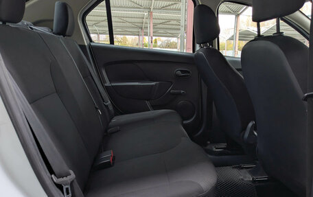 Renault Logan II, 2015 год, 549 900 рублей, 11 фотография