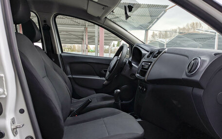 Renault Logan II, 2015 год, 549 900 рублей, 10 фотография