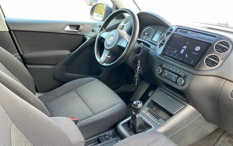 Volkswagen Tiguan I, 2011 год, 890 000 рублей, 13 фотография
