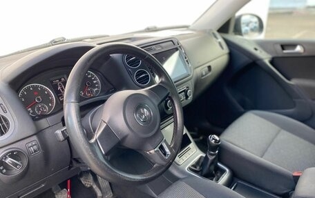 Volkswagen Tiguan I, 2011 год, 890 000 рублей, 10 фотография