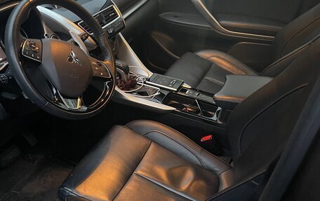 Mitsubishi Eclipse Cross, 2018 год, 2 150 000 рублей, 9 фотография