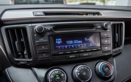Toyota RAV4, 2016 год, 2 022 600 рублей, 15 фотография