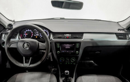Skoda Rapid I, 2019 год, 895 000 рублей, 14 фотография