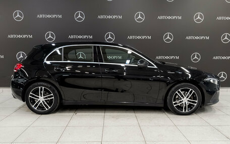 Mercedes-Benz A-Класс, 2019 год, 1 895 000 рублей, 4 фотография