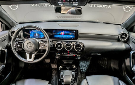 Mercedes-Benz A-Класс, 2019 год, 1 895 000 рублей, 14 фотография
