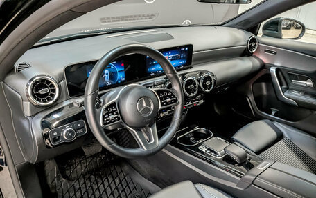Mercedes-Benz A-Класс, 2019 год, 1 895 000 рублей, 16 фотография
