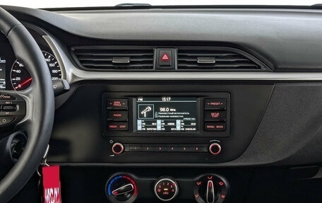 KIA Rio IV, 2021 год, 1 690 000 рублей, 17 фотография