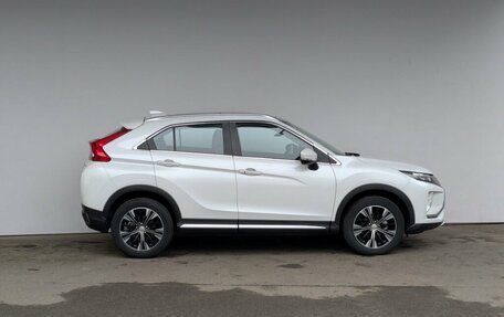 Mitsubishi Eclipse Cross, 2022 год, 2 690 000 рублей, 5 фотография