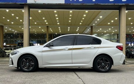 BMW 1 серия, 2023 год, 1 600 000 рублей, 5 фотография