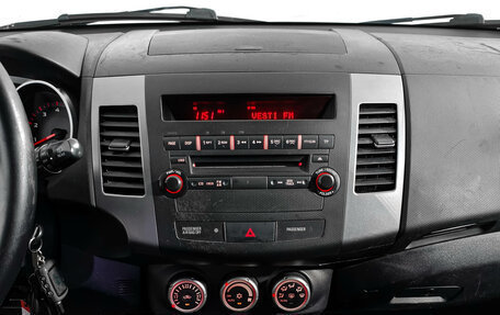 Mitsubishi Outlander III рестайлинг 3, 2008 год, 899 000 рублей, 16 фотография
