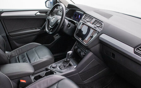 Volkswagen Tiguan II, 2017 год, 2 895 000 рублей, 9 фотография