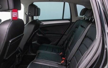 Volkswagen Tiguan II, 2017 год, 2 895 000 рублей, 11 фотография