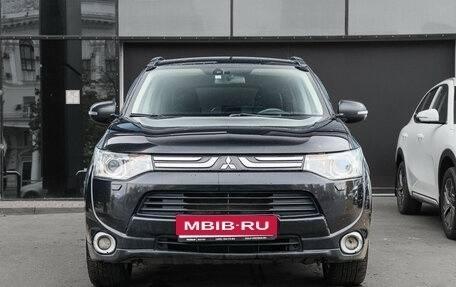 Mitsubishi Outlander III рестайлинг 3, 2012 год, 1 250 000 рублей, 2 фотография