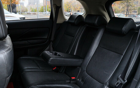 Mitsubishi Outlander III рестайлинг 3, 2012 год, 1 250 000 рублей, 9 фотография