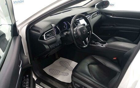 Toyota Camry, 2019 год, 1 660 500 рублей, 8 фотография