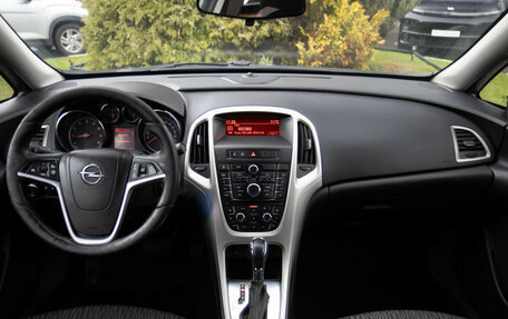 Opel Astra J, 2013 год, 638 000 рублей, 11 фотография