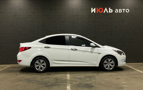 Hyundai Solaris II рестайлинг, 2016 год, 850 000 рублей, 4 фотография