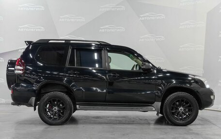 Toyota Land Cruiser Prado 120 рестайлинг, 2005 год, 2 000 000 рублей, 2 фотография