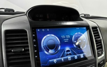 Toyota Land Cruiser Prado 120 рестайлинг, 2005 год, 2 000 000 рублей, 21 фотография