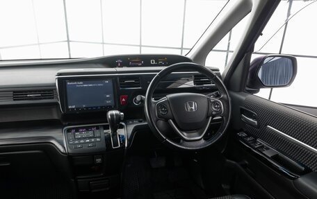 Honda Stepwgn IV, 2015 год, 2 365 000 рублей, 11 фотография
