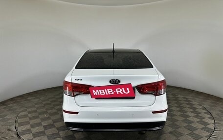 KIA Rio III рестайлинг, 2016 год, 830 000 рублей, 3 фотография