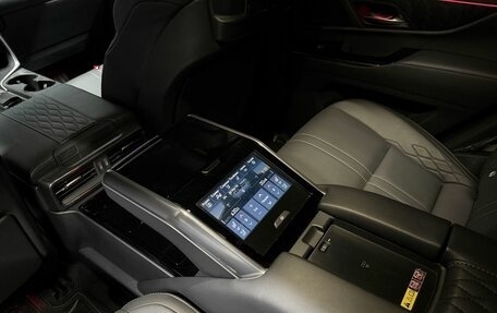 Lexus LX, 2023 год, 15 200 000 рублей, 17 фотография