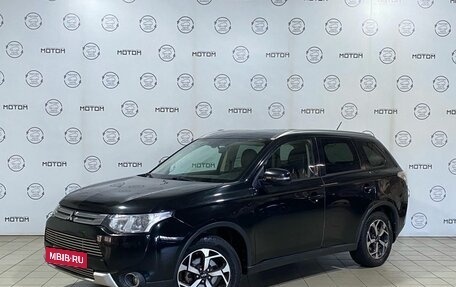 Mitsubishi Outlander III рестайлинг 3, 2014 год, 1 400 000 рублей, 3 фотография
