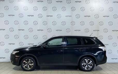 Mitsubishi Outlander III рестайлинг 3, 2014 год, 1 400 000 рублей, 5 фотография
