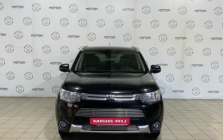 Mitsubishi Outlander III рестайлинг 3, 2014 год, 1 400 000 рублей, 7 фотография