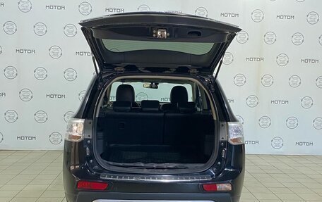 Mitsubishi Outlander III рестайлинг 3, 2014 год, 1 400 000 рублей, 21 фотография