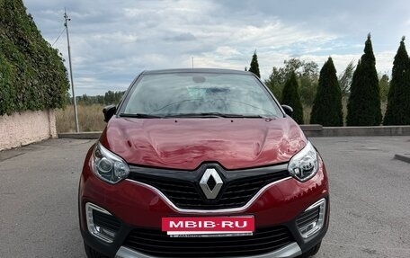 Renault Kaptur I рестайлинг, 2019 год, 2 000 000 рублей, 2 фотография