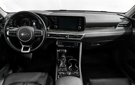 KIA K5, 2021 год, 2 250 000 рублей, 15 фотография