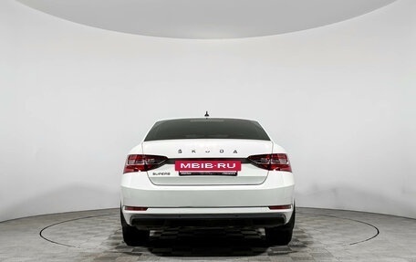Skoda Superb III рестайлинг, 2019 год, 2 300 000 рублей, 6 фотография